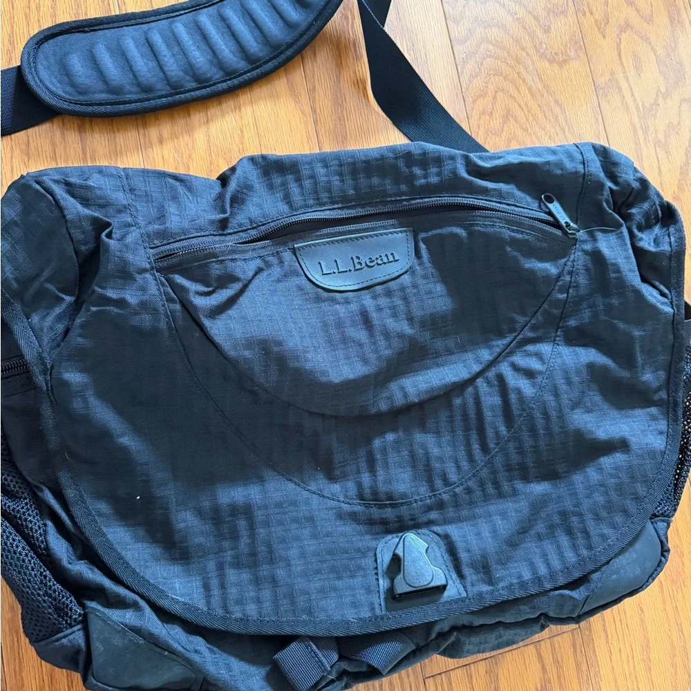 L.L. Bean Black Messenger Bag Tote